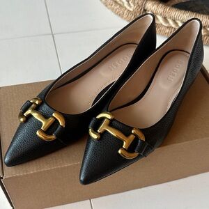 NEW Boden Iris Snaffle Ballet Black Flats with Gold Accent Size 37
